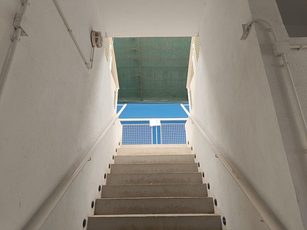Frontón Municipal Cubierto / Pistas de Pádel