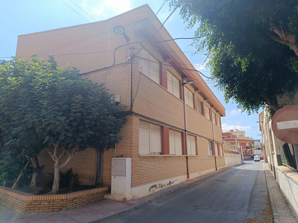 Terreno CEIP Padre Manjón C/ Padre Manjón