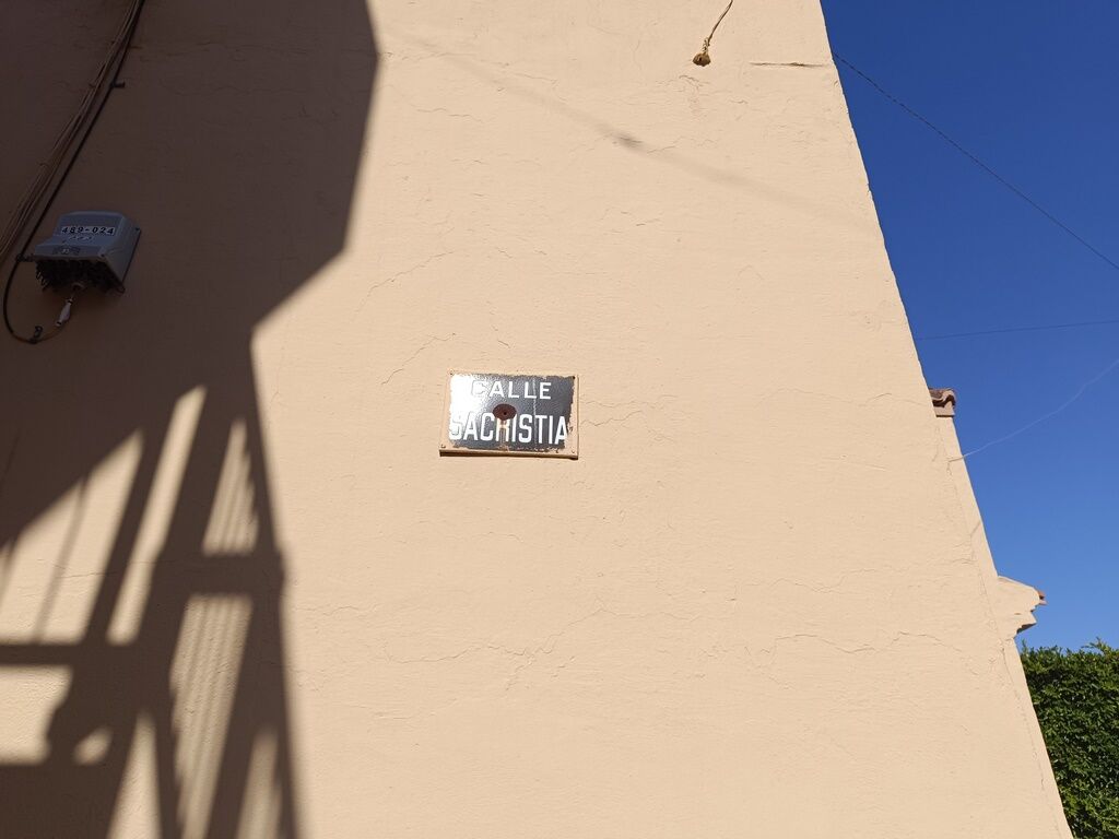 Calle Sacristía